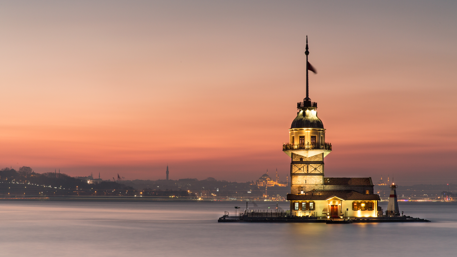İstanbulda Gezilecek Yerler, Kız Kulesi